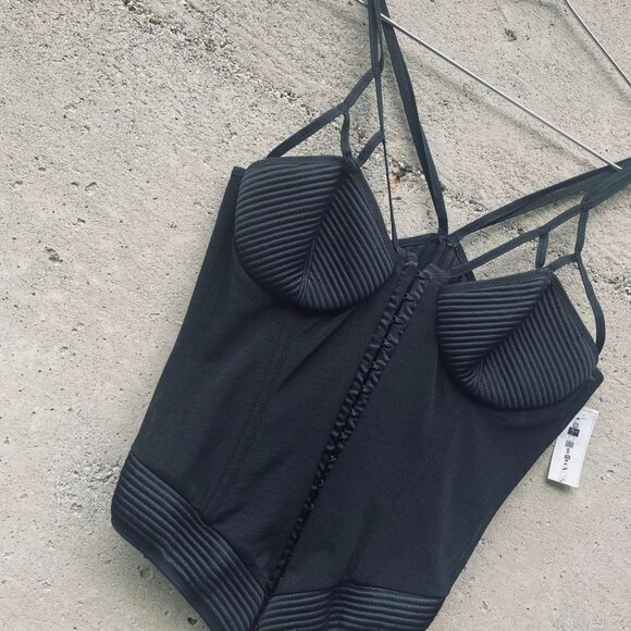 Victorias Secret vintage gothic corset - Picture 2 of 5